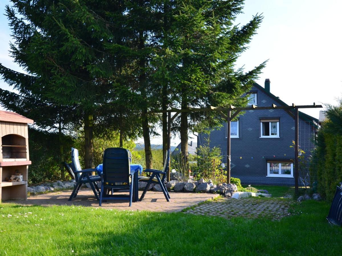 Holiday Home With Garden Neustadt am Rennsteig Værelse billede