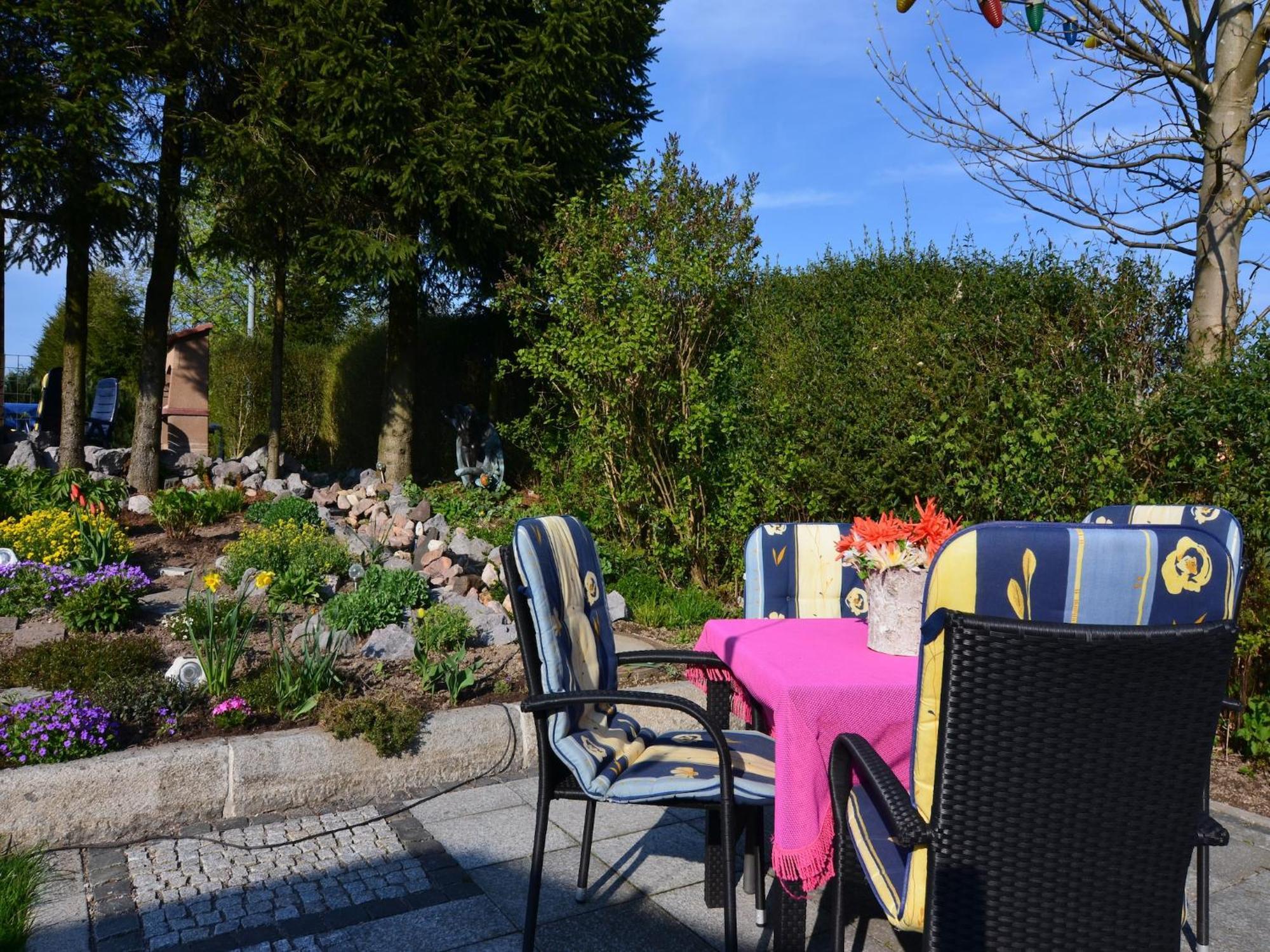 Holiday Home With Garden Neustadt am Rennsteig Eksteriør billede