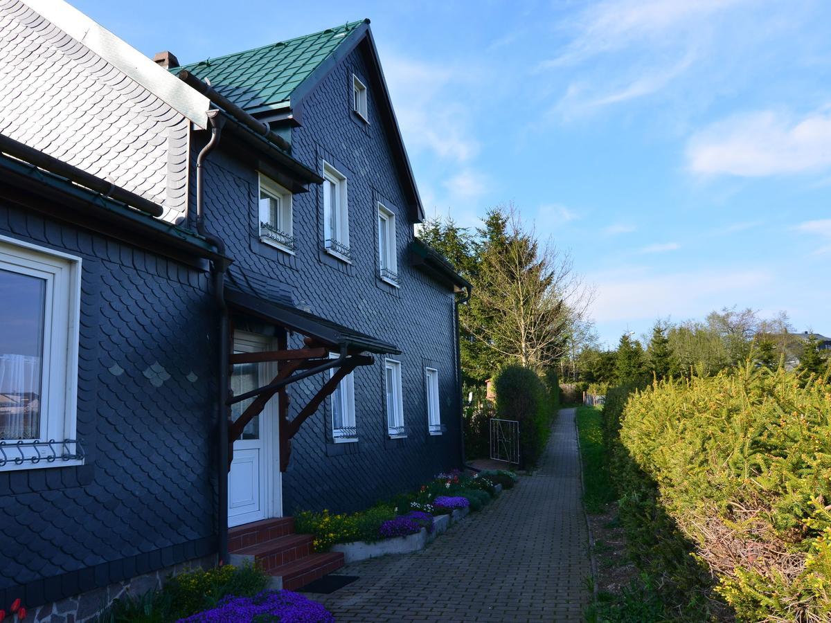 Holiday Home With Garden Neustadt am Rennsteig Eksteriør billede